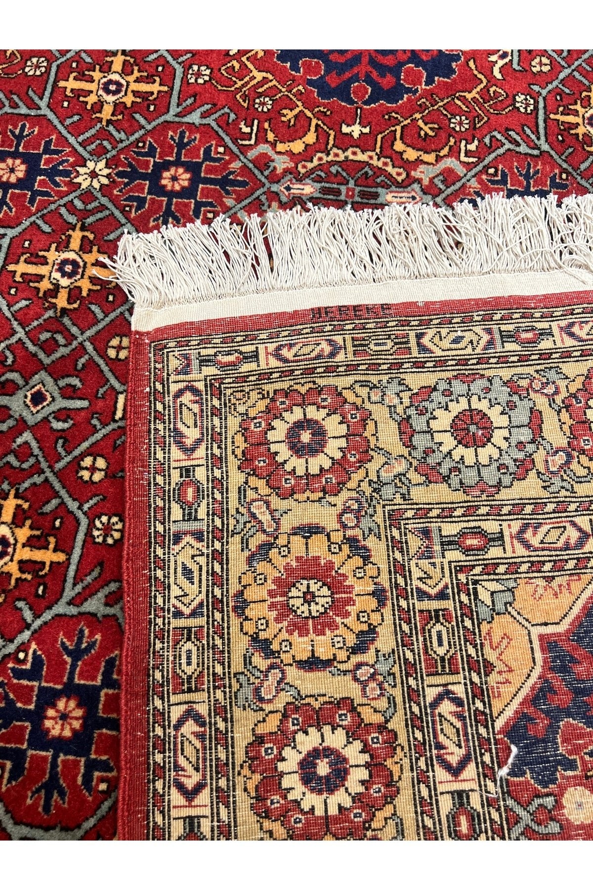 RD RAMAZAN DAG Hand Rug Art Hand-Woven Hereke Rug Prison Workshop Weave Star Pattern Design Size 330x230 - MALLTURK