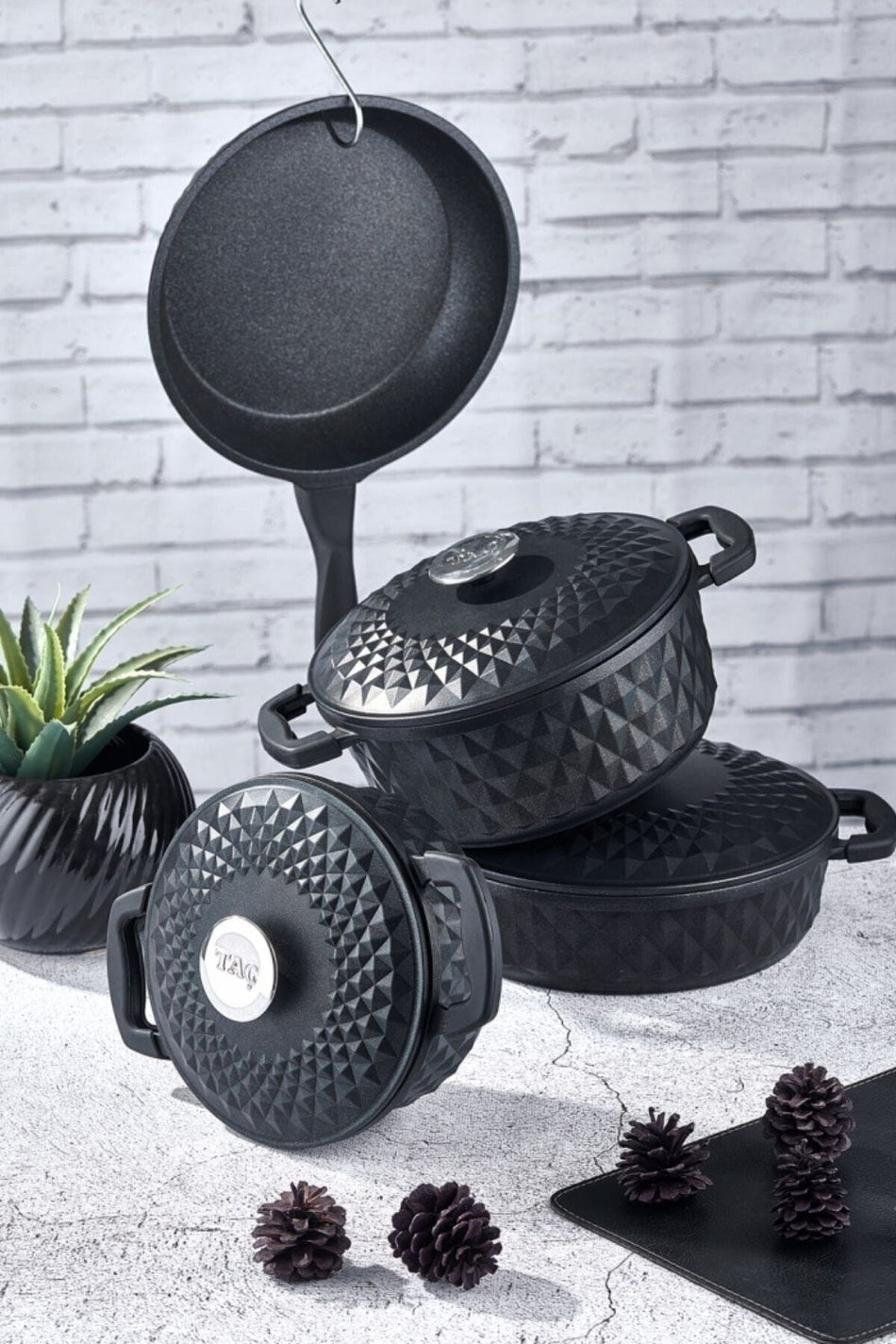 Tac Carabella 7 Piece Cast Cookware Set - MALLTURK