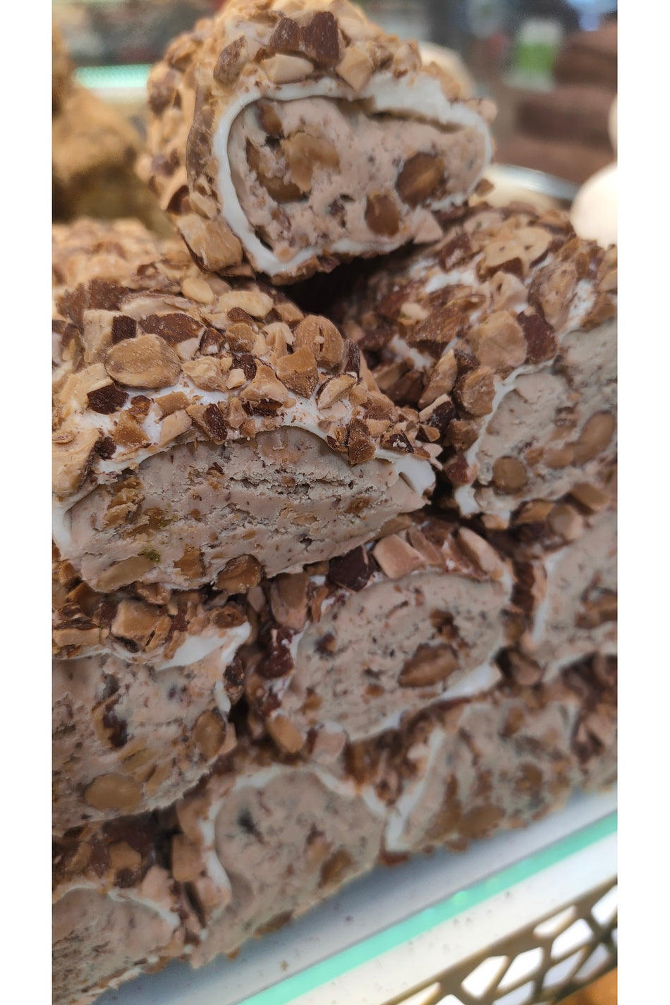 BAZAAR 4 Almond lux Rolled Turkish Delight 600gr - MALLTURK