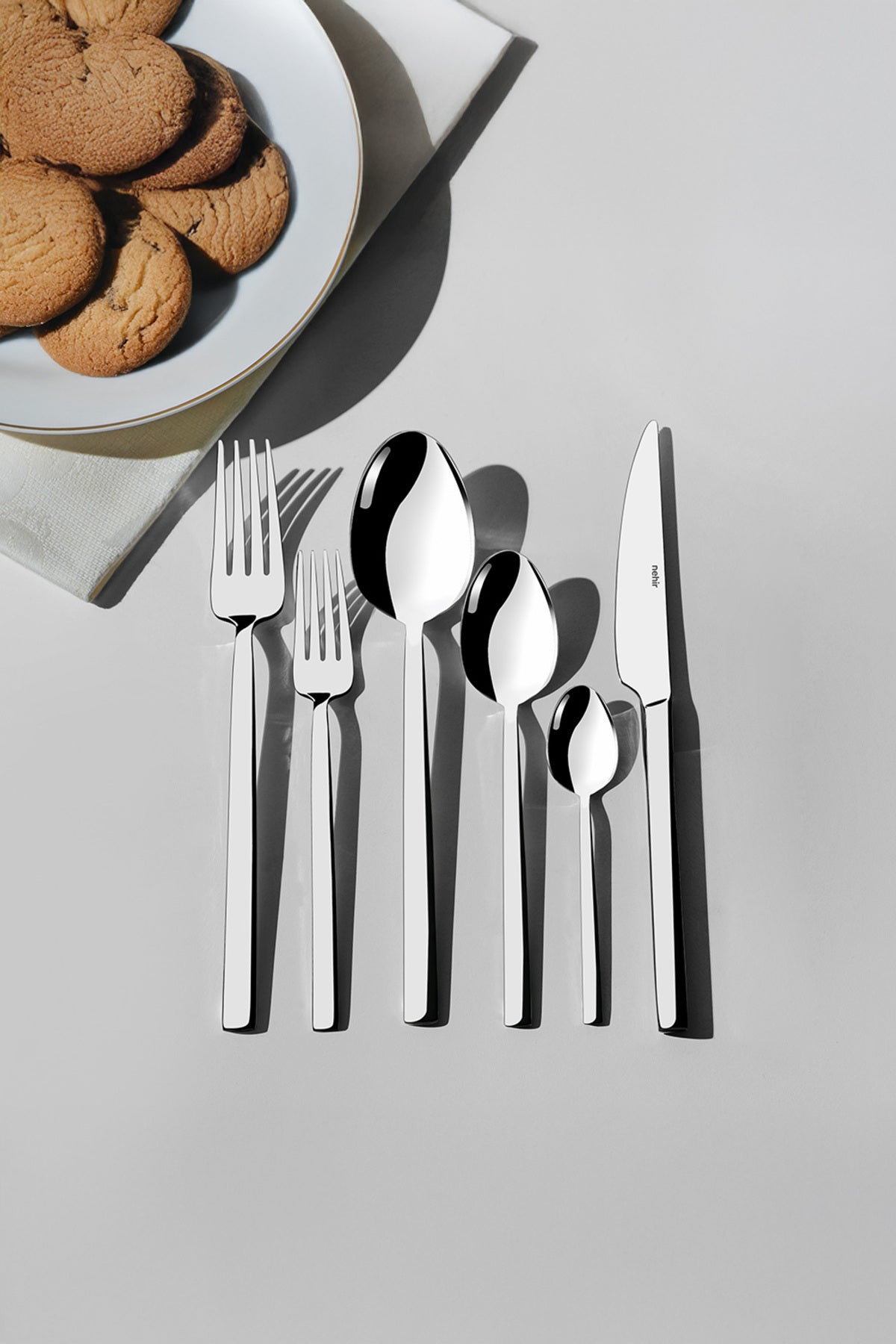 Nehir dalyan Plain 12 Place Setting 72 Piece Boxed Flatware Set - MALLTURK