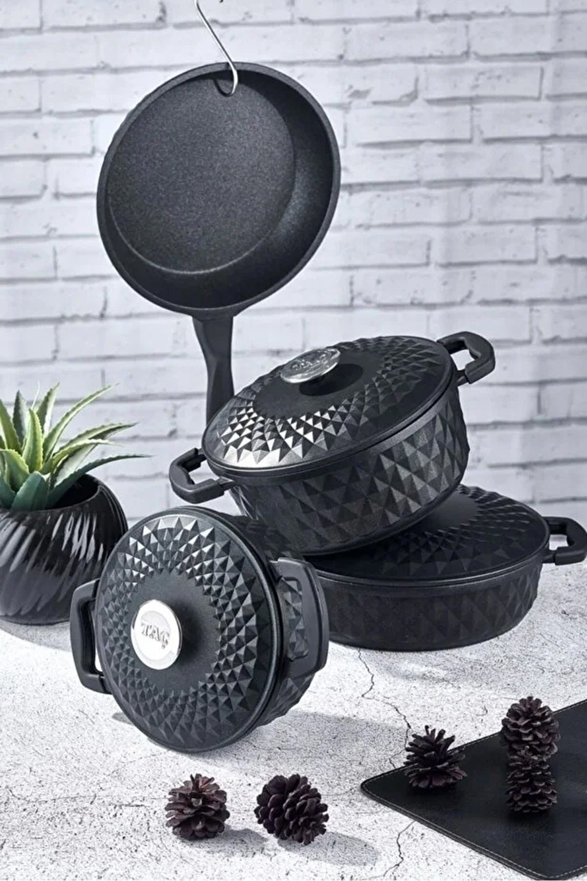 Tac Bella Cast Kapak 10 Piece Pot ve Saute Pan Set