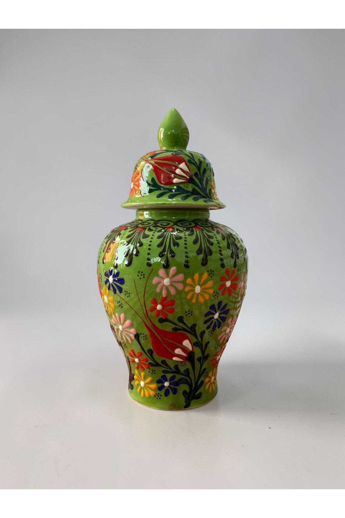 YOOS Handmade 25cm Embossed and Lace Work Green Shah Cube Ceramic Vase - MALLTURK