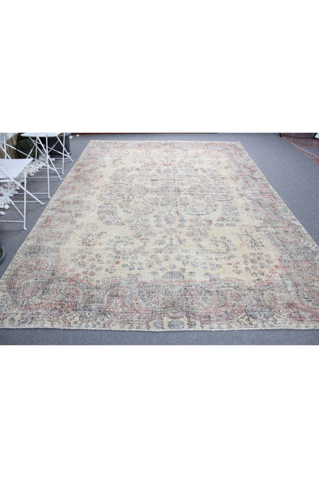 Kayra Export Hand-Woven Rug Turkish Rug, Zemin Rug, 242x327 Cm