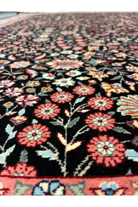 FT Halicilik Sumerbank Hereke Hand-Woven Rug Black Zemin Seven Mountains Flower Deseni- [200 cm * 290 cm ] - MALLTURK