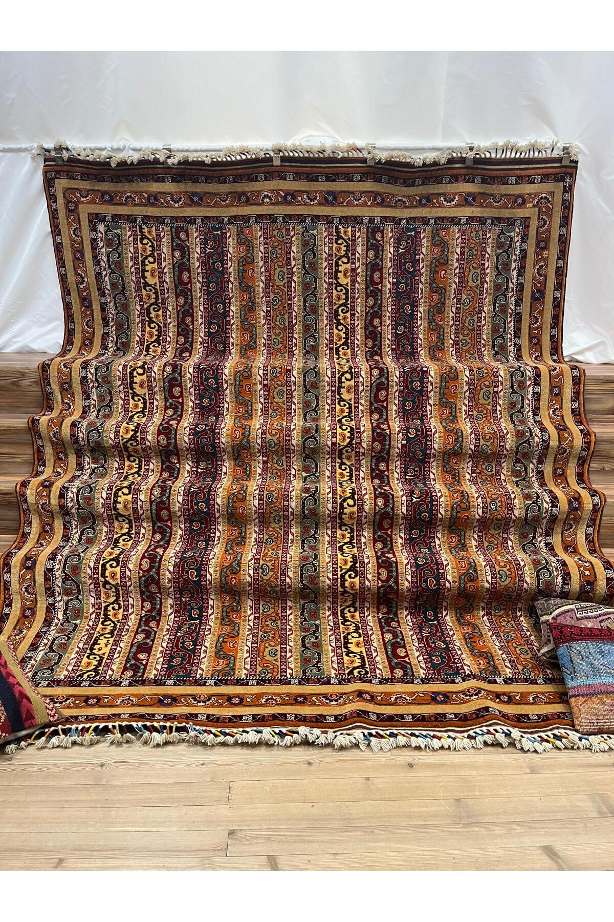 SIRVAN Rug Hand-Woven SIVAS SAL Rug - 247 x 311 - MALLTURK