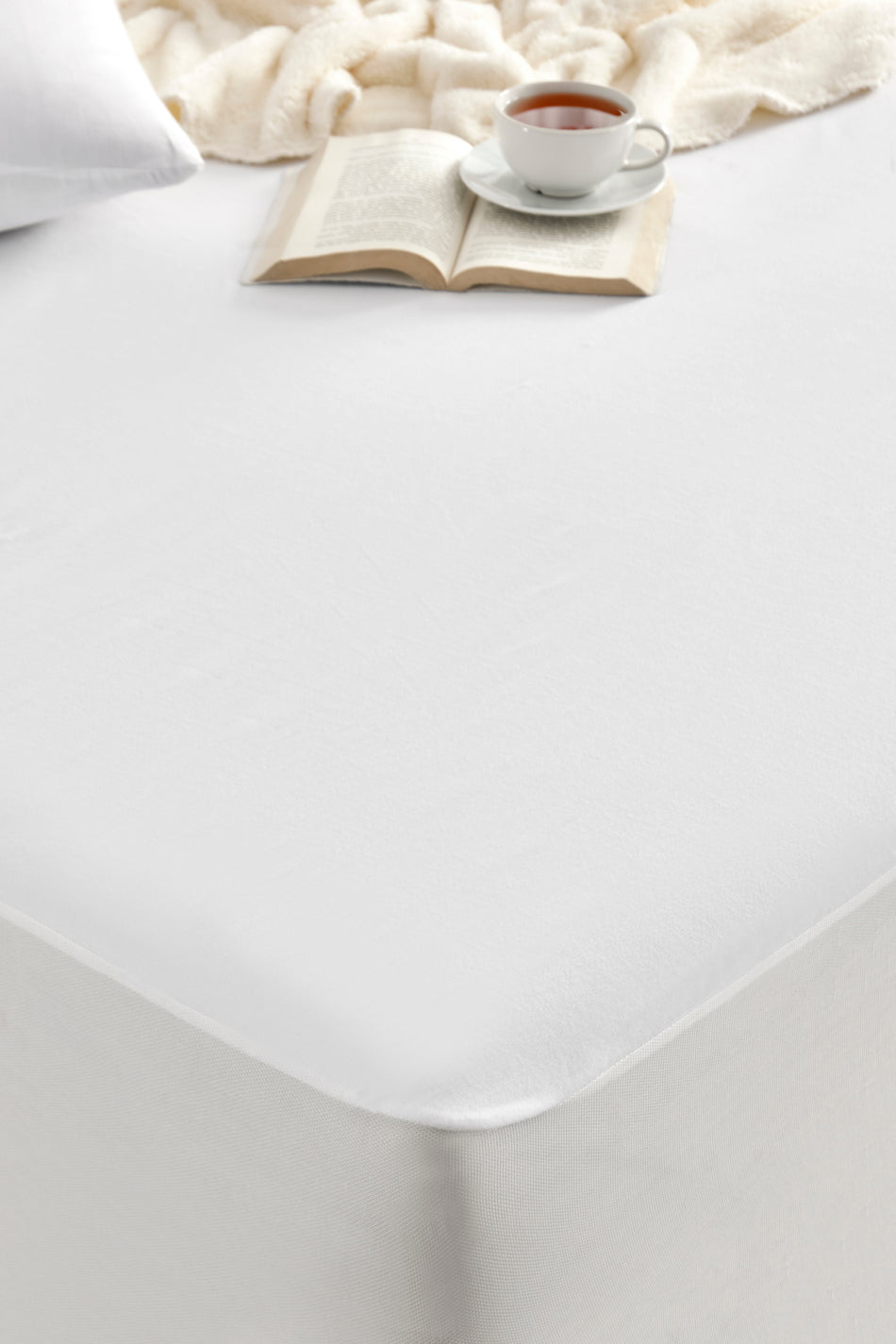 Loselya Micro Waterproof Microfiber Fitted Mattress Protector - MALLTURK