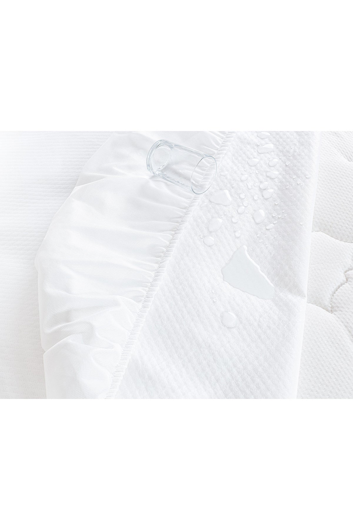 Madame Coco Flore Waterproof Fitted Mattress Protector - MALLTURK