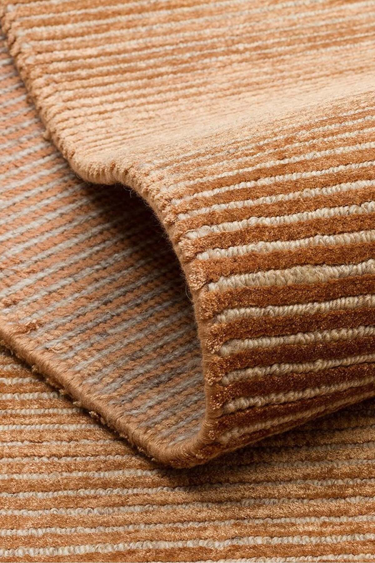 Vog Hali Siena Terra is a hand-woven living room rug meticulously crafted using natural bamboo and wool blend techniques. - MALLTURK