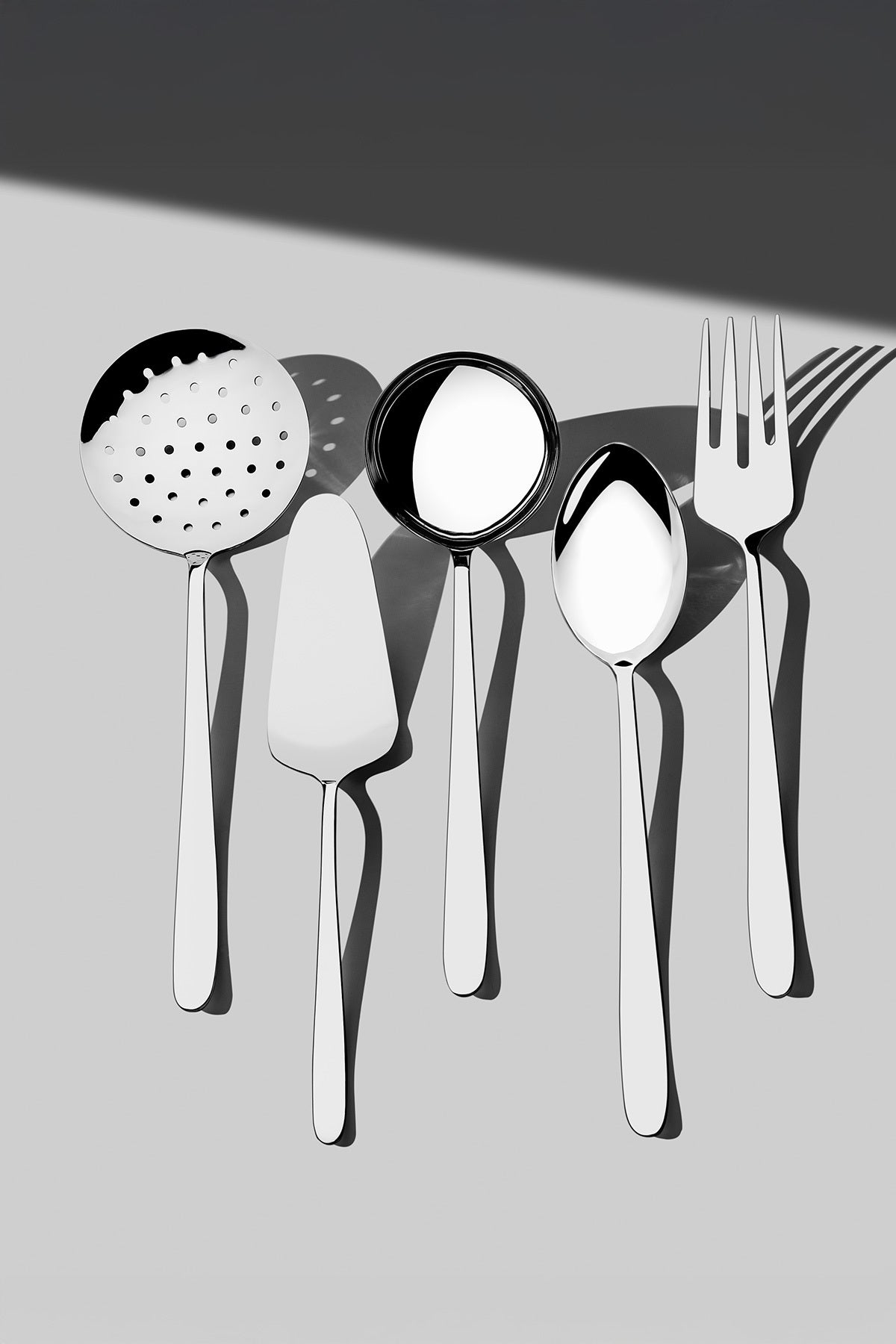 Nehir sultan Plain 12 Place Setting 89 Piece Boxed Flatware Set - MALLTURK