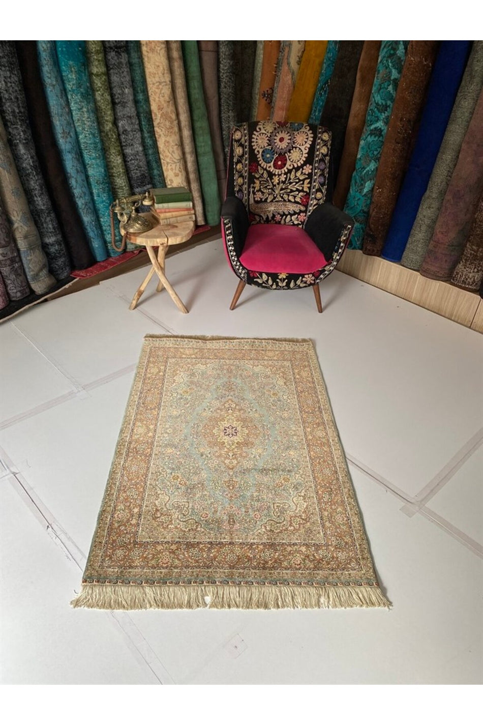 SIRVAN Rug Hand-Woven Silk FLOS Rug - 95 x 137 - MALLTURK