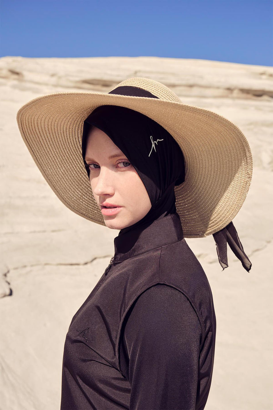 Beige Straw Hat with Bow for Swimsuit