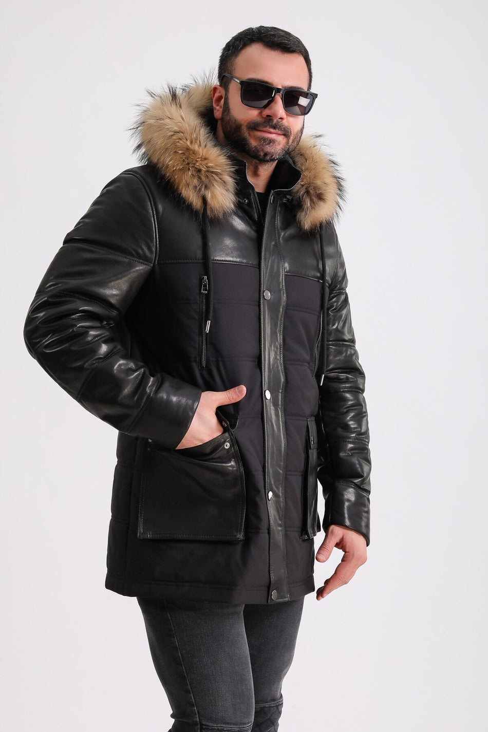 Leather Club svart rävskinnsrock med pälskant