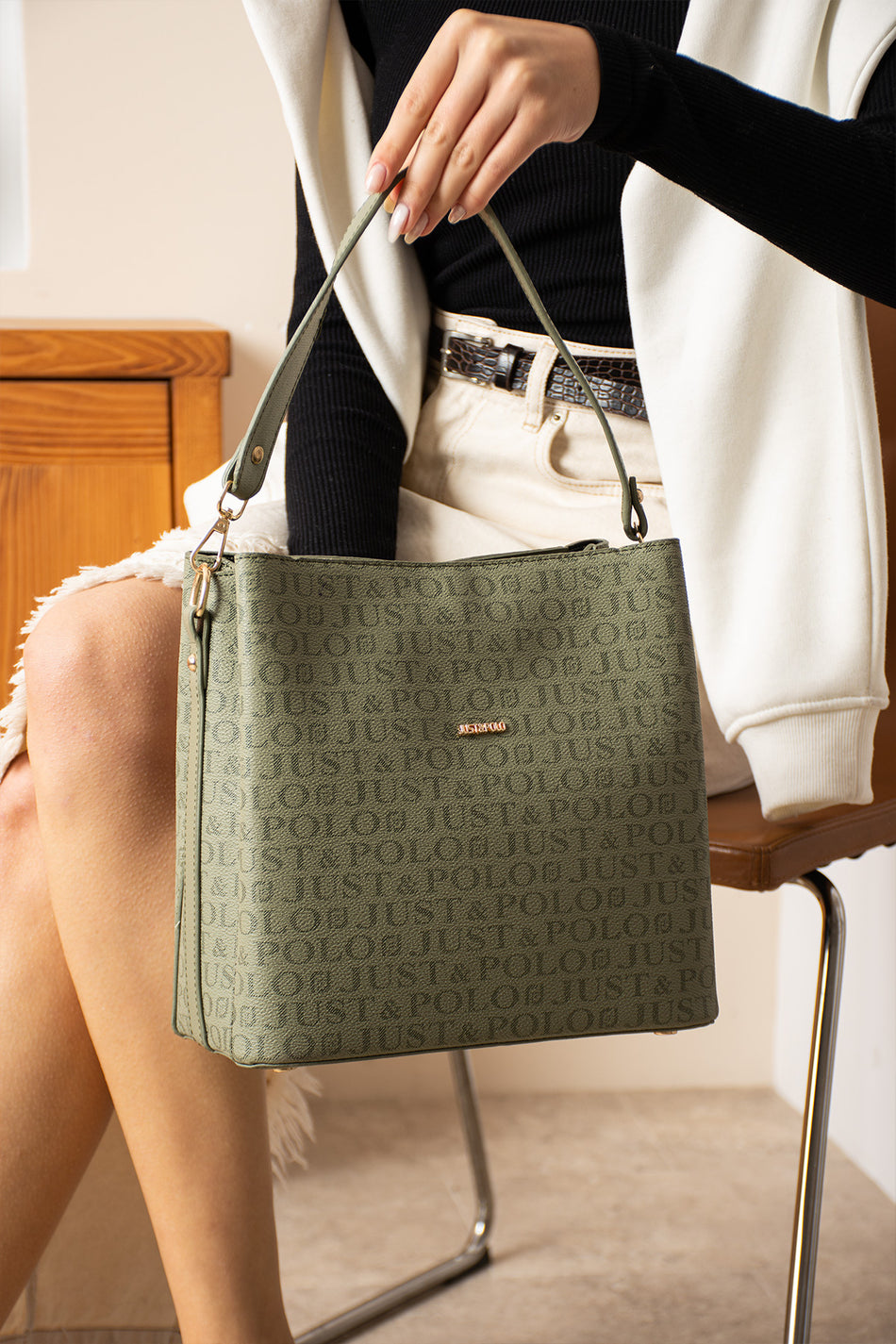 Just Polo Women's Printed 3-Compartment Messenger and Shoulder Bag, Green, SIZE: 25x25 cm