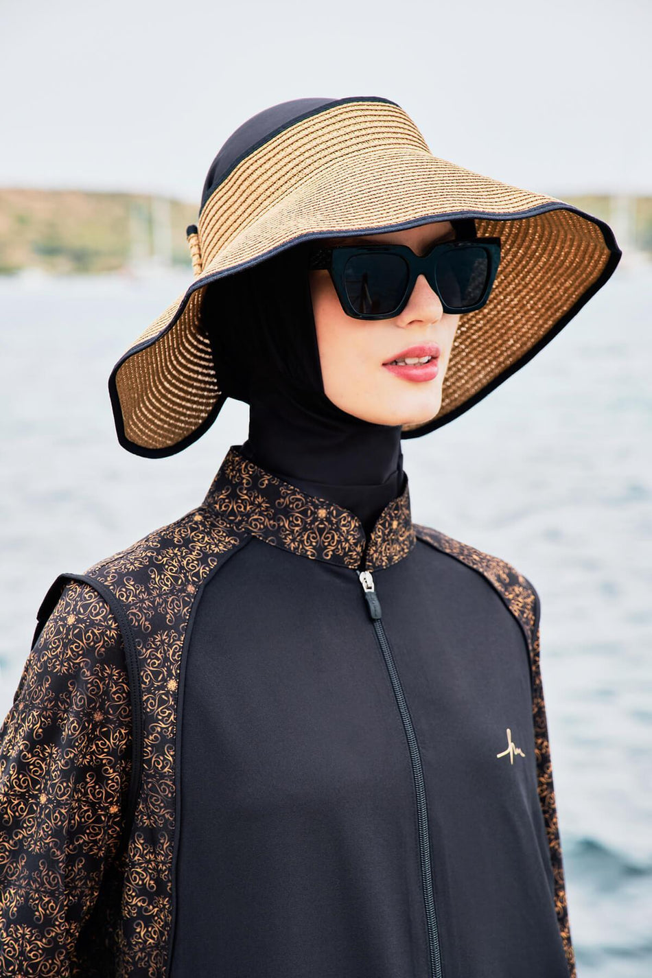 Hashema Bow Detail Foldable Black Piped Visor Beach Hat
