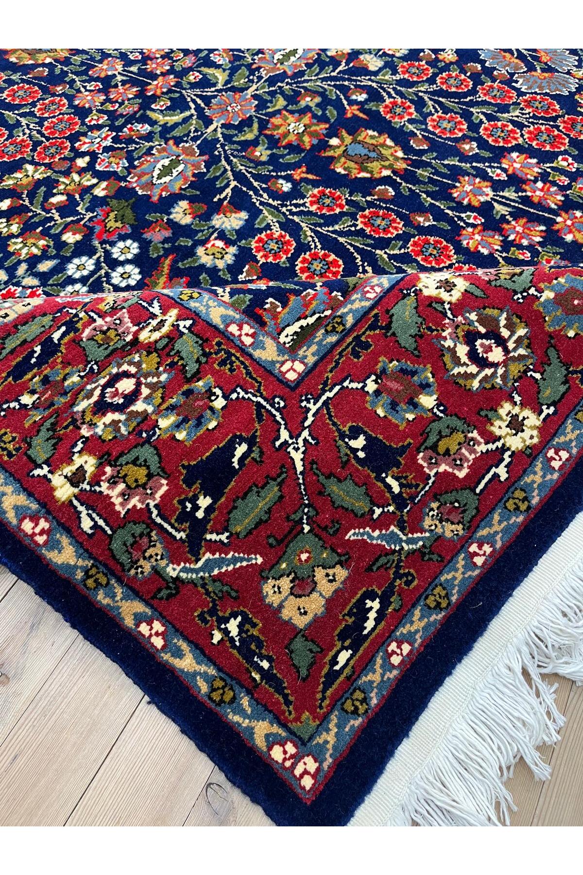 SIRVAN Rug Hand-Woven Hereke Rug - 332x220 - MALLTURK
