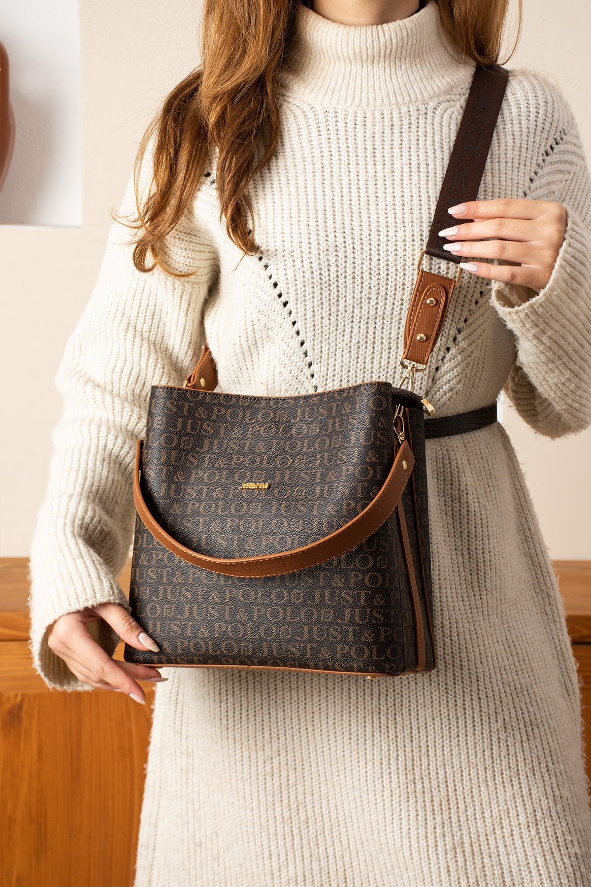 Just Polo Brown Women's Printed 3-Compartment Messenger and Shoulder Bag Brown Dimensions: 25x25 cm - MALLTURK