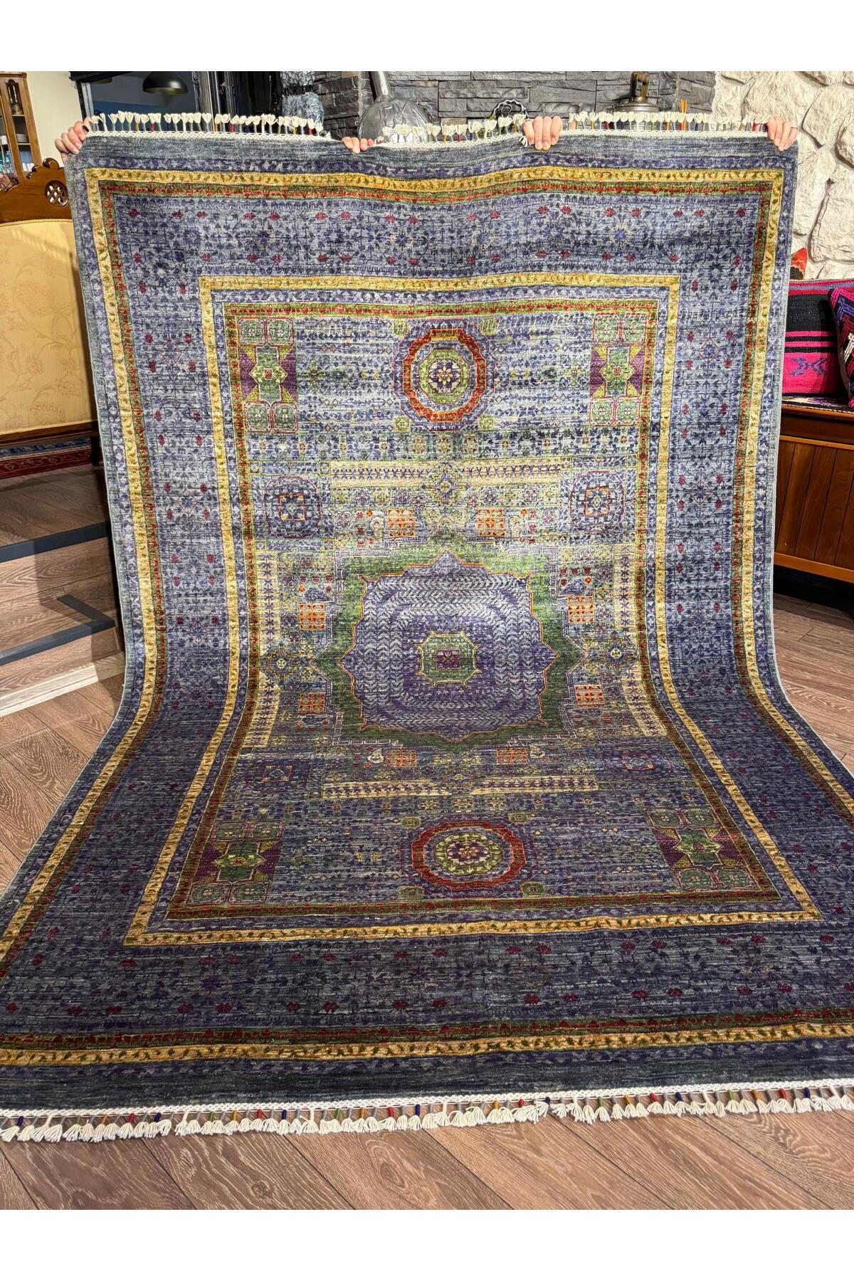 Rustic Mamluk Carpet - MALLTURK