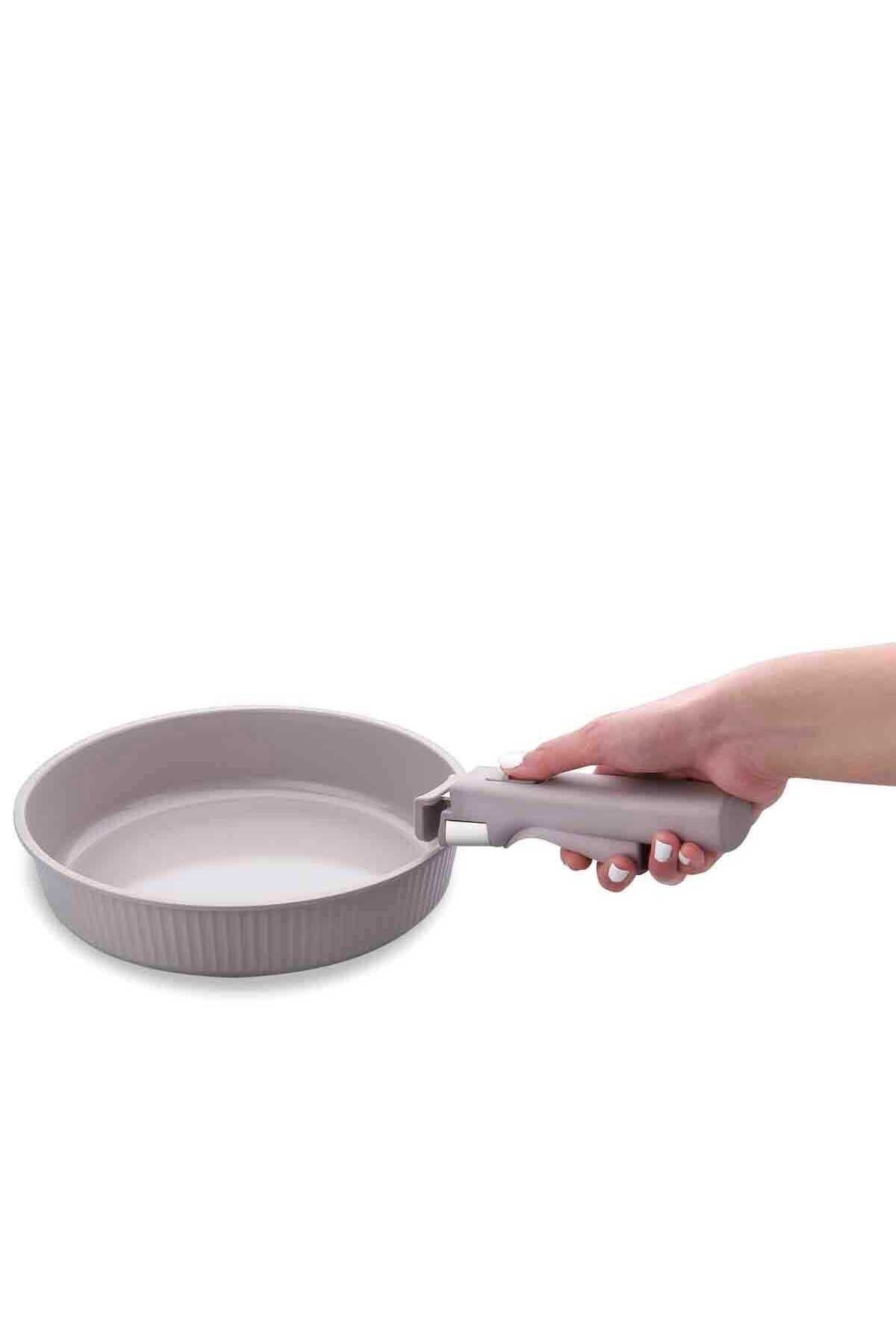 KORKMAZ Pratika Cikarilabilir Sapli 8 Piece Cookware Set