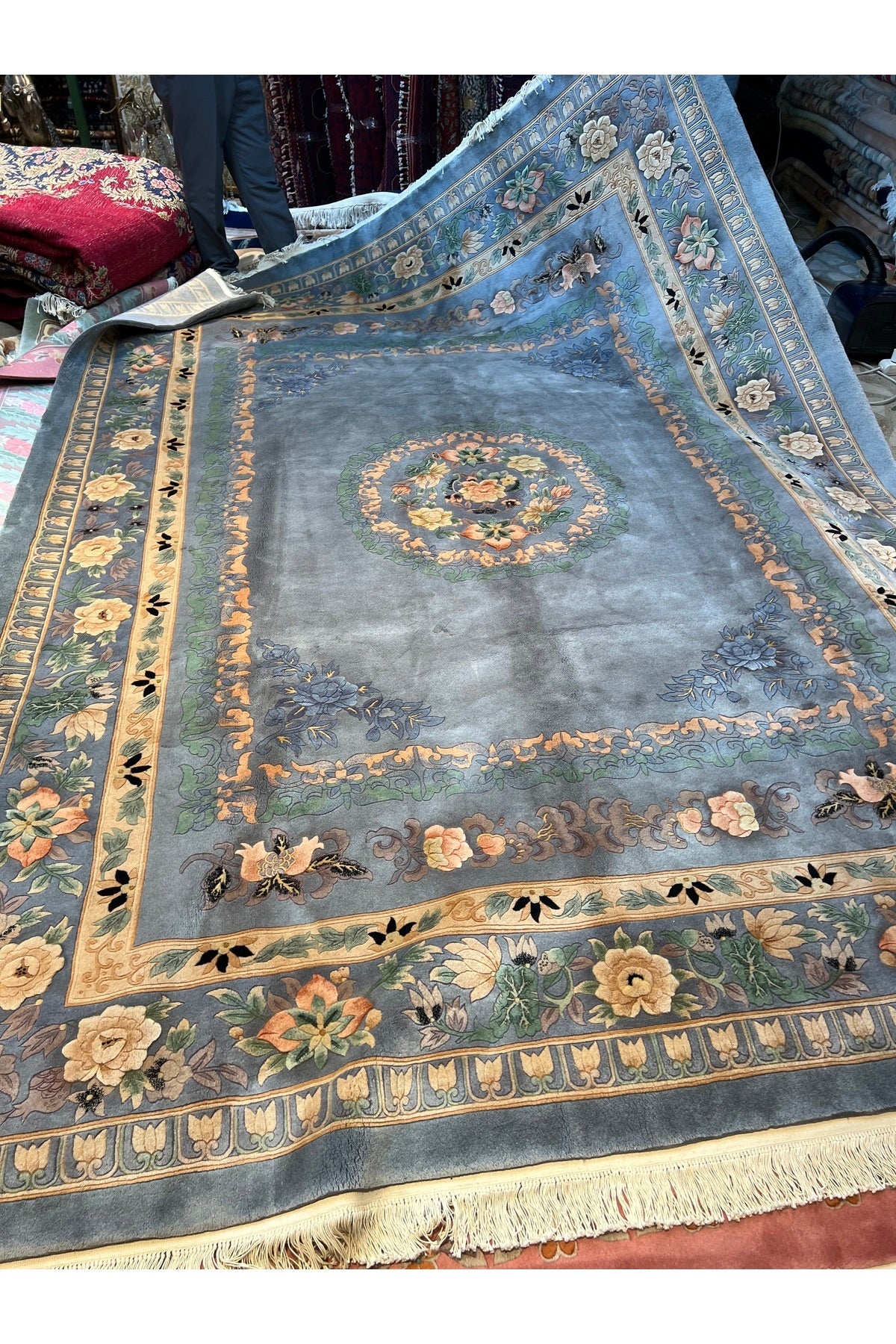 RD RAMAZAN DAG Hand Rug Art Hand-Woven Embossed Chinese Rug Premium Quality Gray Color Size 335x243 - MALLTURK