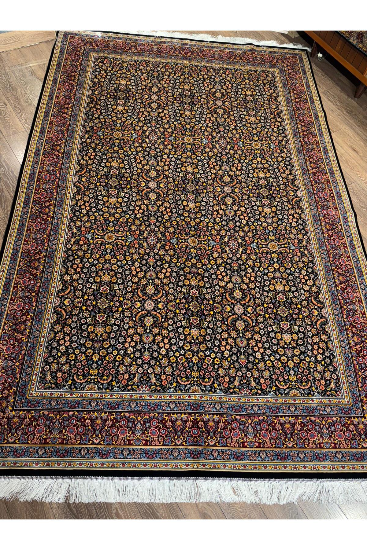 Rustikev Iranian Silk Hereke Rug - MALLTURK