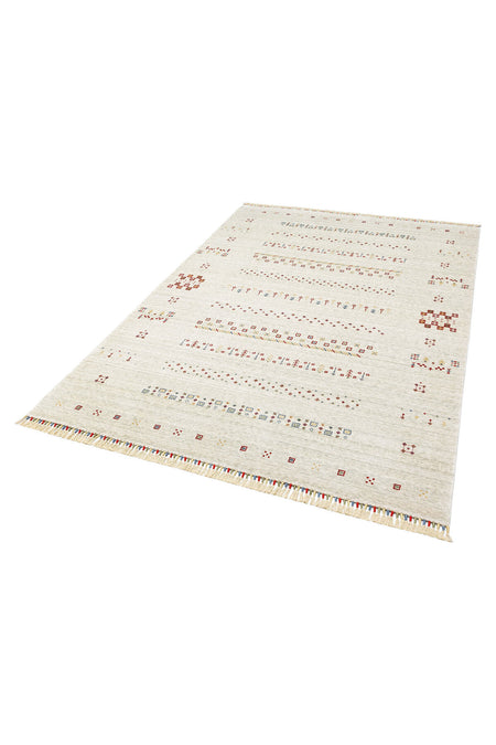 Eko Hali Zara ZR 06 Beige is a special loom rug shaped by the intensive handiwork of women from Usak. - MALLTURK