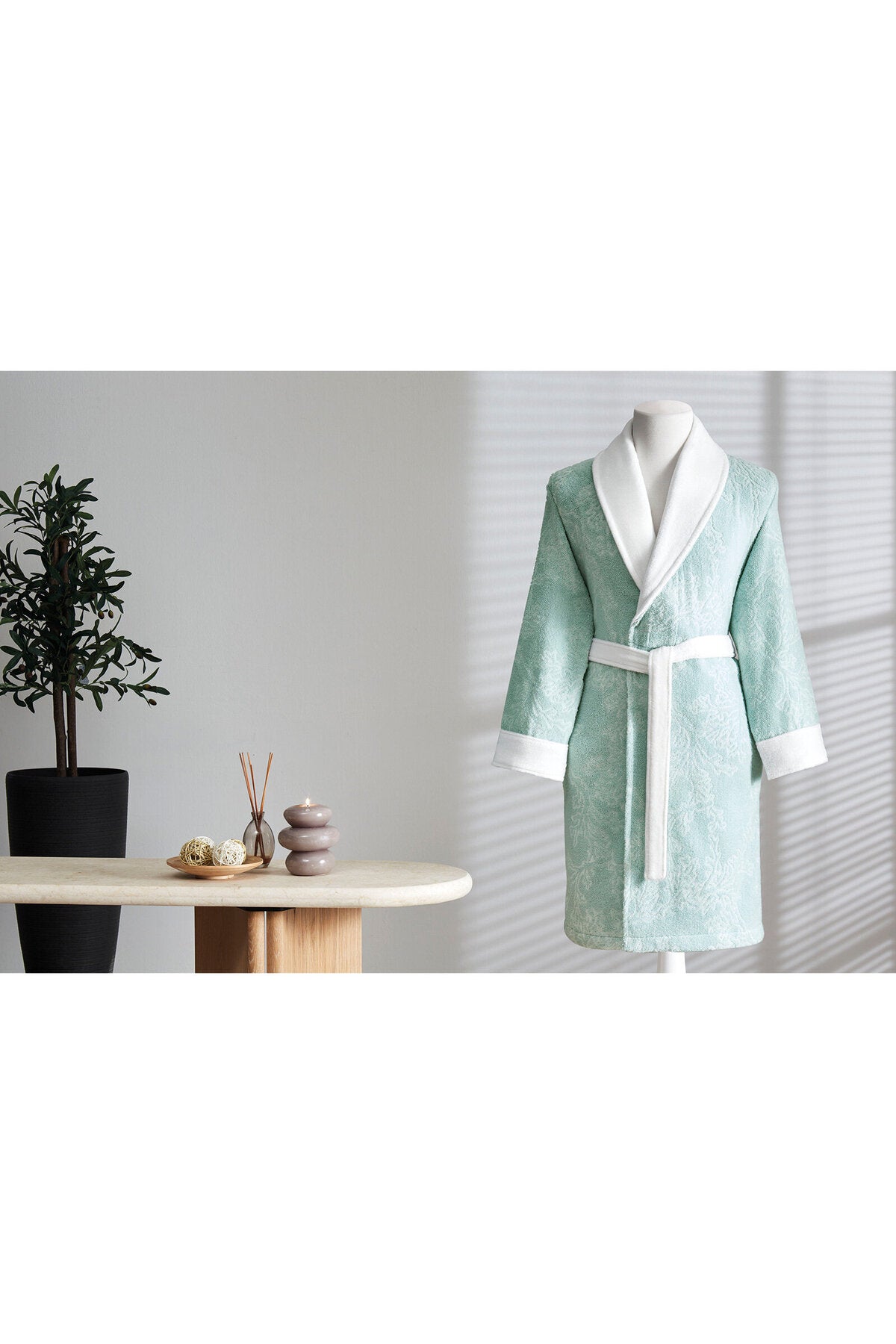 Ozdilek Finery Velvet Shawl Collar Bathrobe - MALLTURK