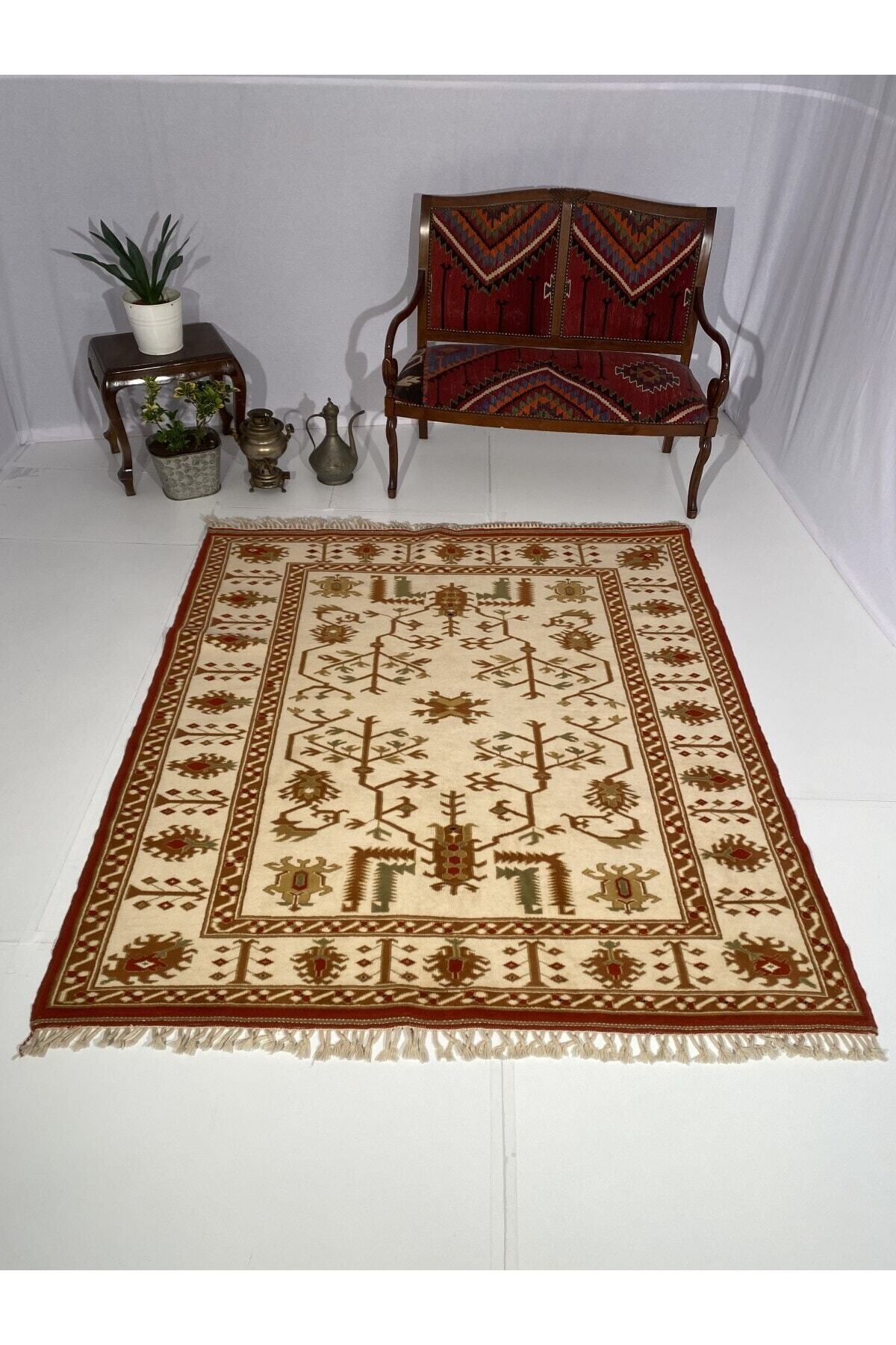 SIRVAN Rug Hand-Woven Antique Yoruk Rug- 177 X 187 - MALLTURK