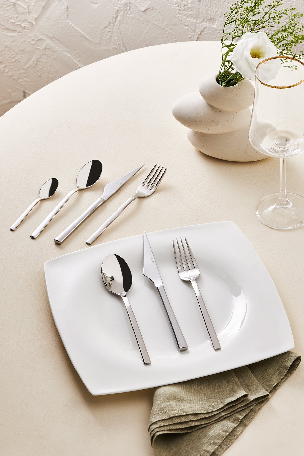 Emsan sedir elegance 84 Piece 12 Place Setting Flatware Set Boxed - MALLTURK