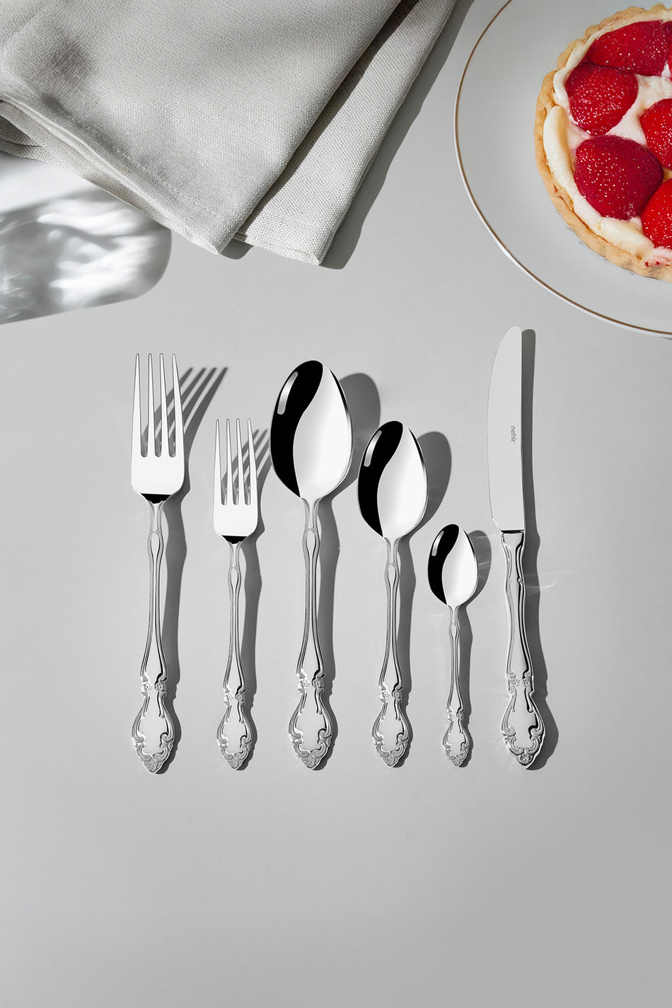 Nehir adriana Plain 12 Place Setting 72 Piece Boxed Flatware Set - MALLTURK