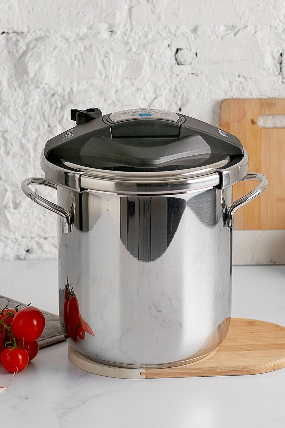 Karaca Grande induction Base Pressure Cooker 9 Liters - MALLTURK