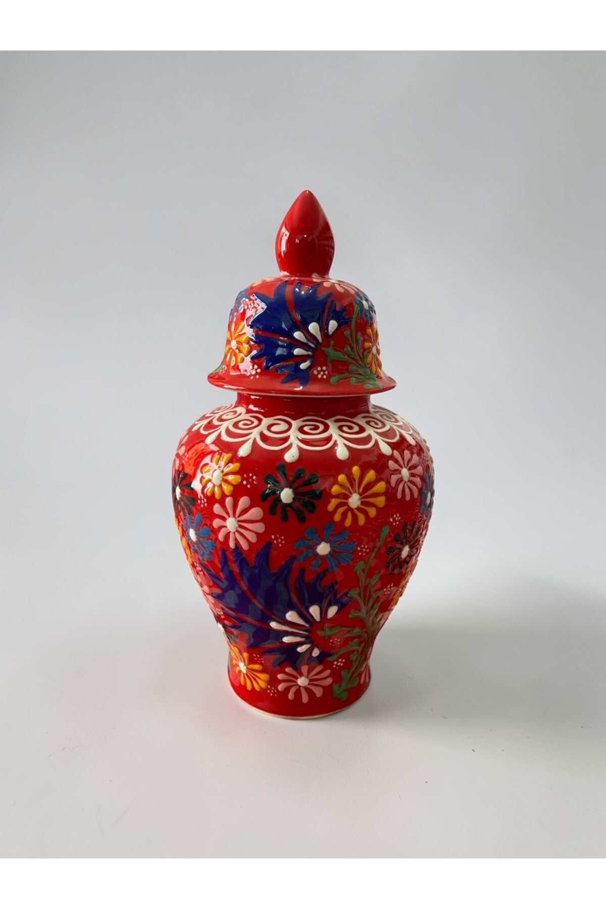 YOOS Handmade 25cm Embossed and Lace Work Red Shah Cube Ceramic Vase - MALLTURK