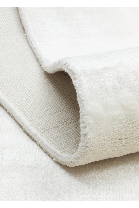 Vog Hali Alure White Handwoven Pure Bamboo Rug Luxury Soft Minimalist Modern Living Room and Lounge Rug - MALLTURK