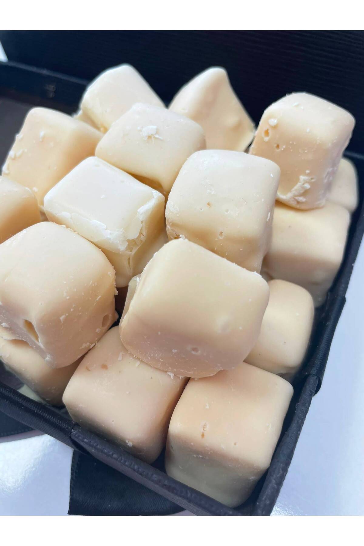 SEKER sepeti beyaz Chocolate Coated fildisi Mastic Flavored Turkish Delight - MALLTURK