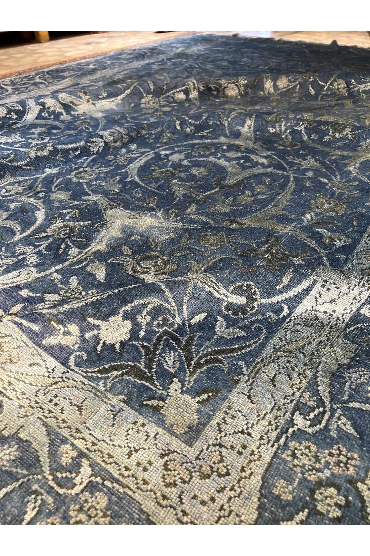 RD RAMAZAN DAG Hand Rug Art Hand-Woven Fine Rug Pera Tughra Silk Weave Kumkapi Design Size 313x219 - MALLTURK