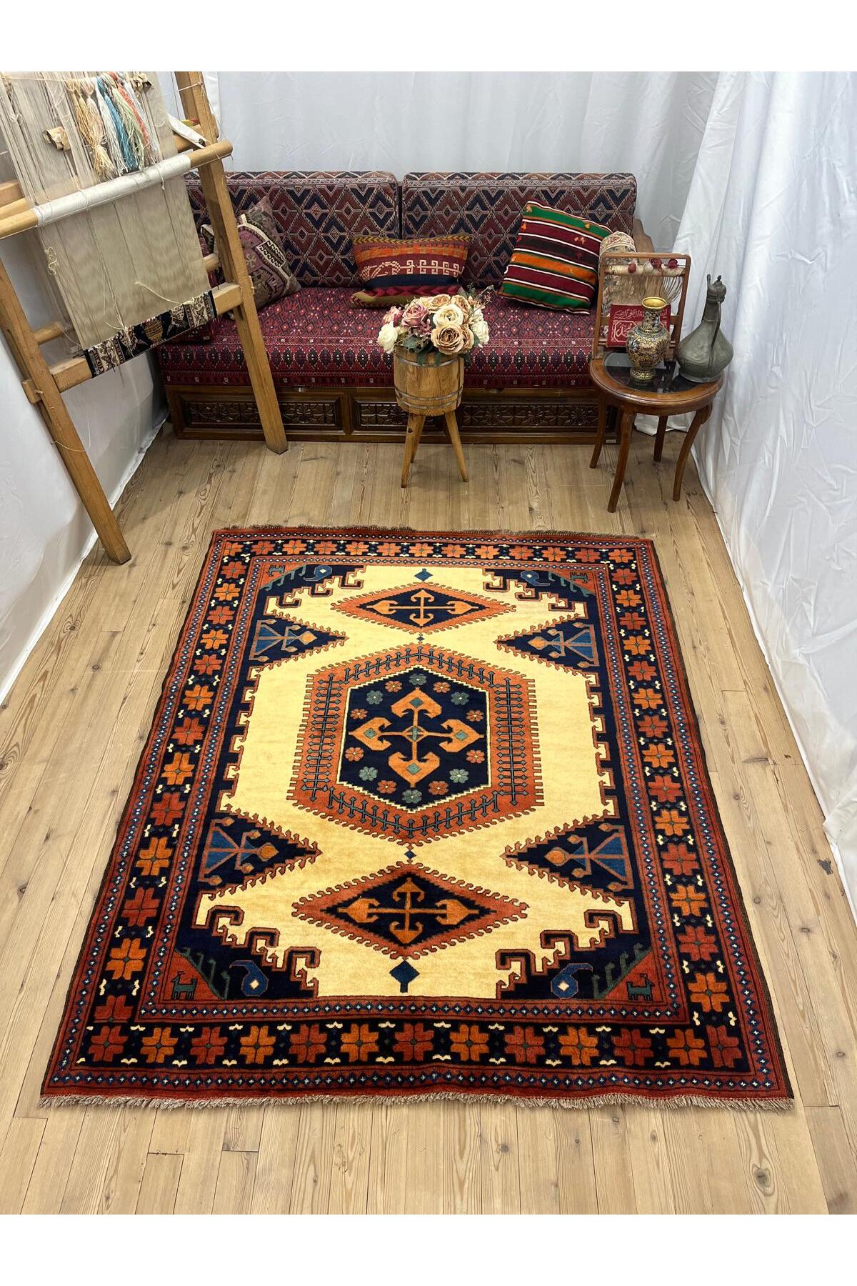 SIRVAN Rug Hand-Woven Afghan Rug - 194 x 161