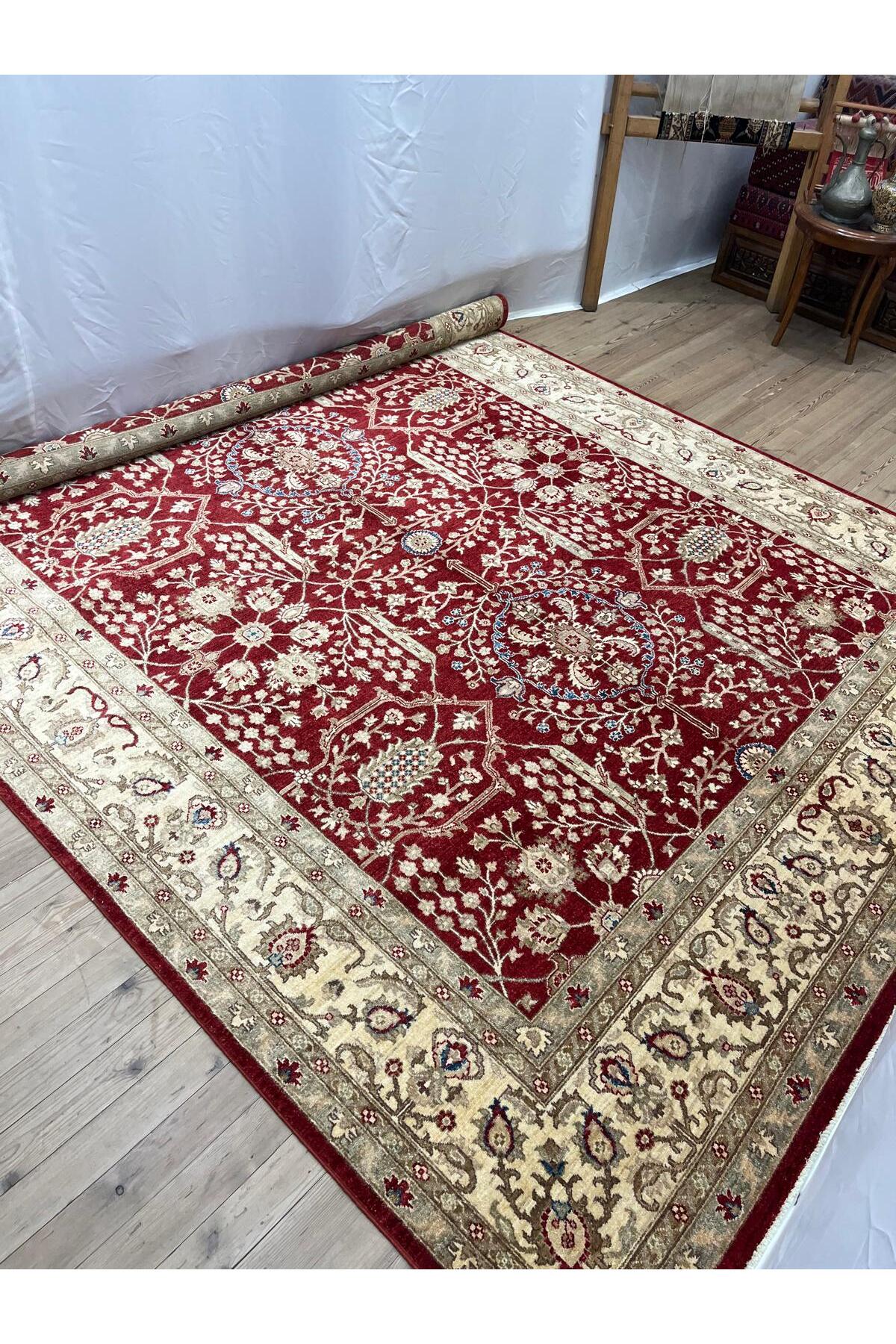 SIRVAN Rug Hand-Woven AFGAN Usak Rug - 251x306 - MALLTURK