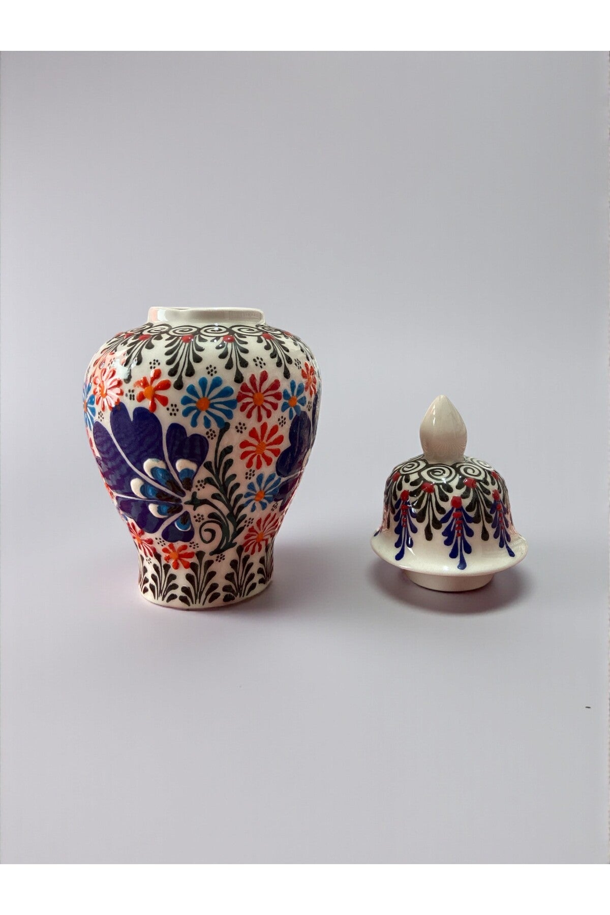 YOOS Handmade Embossed and Lace Work 25cm Carnation Motif White Shah Cube Ceramic Vase - MALLTURK