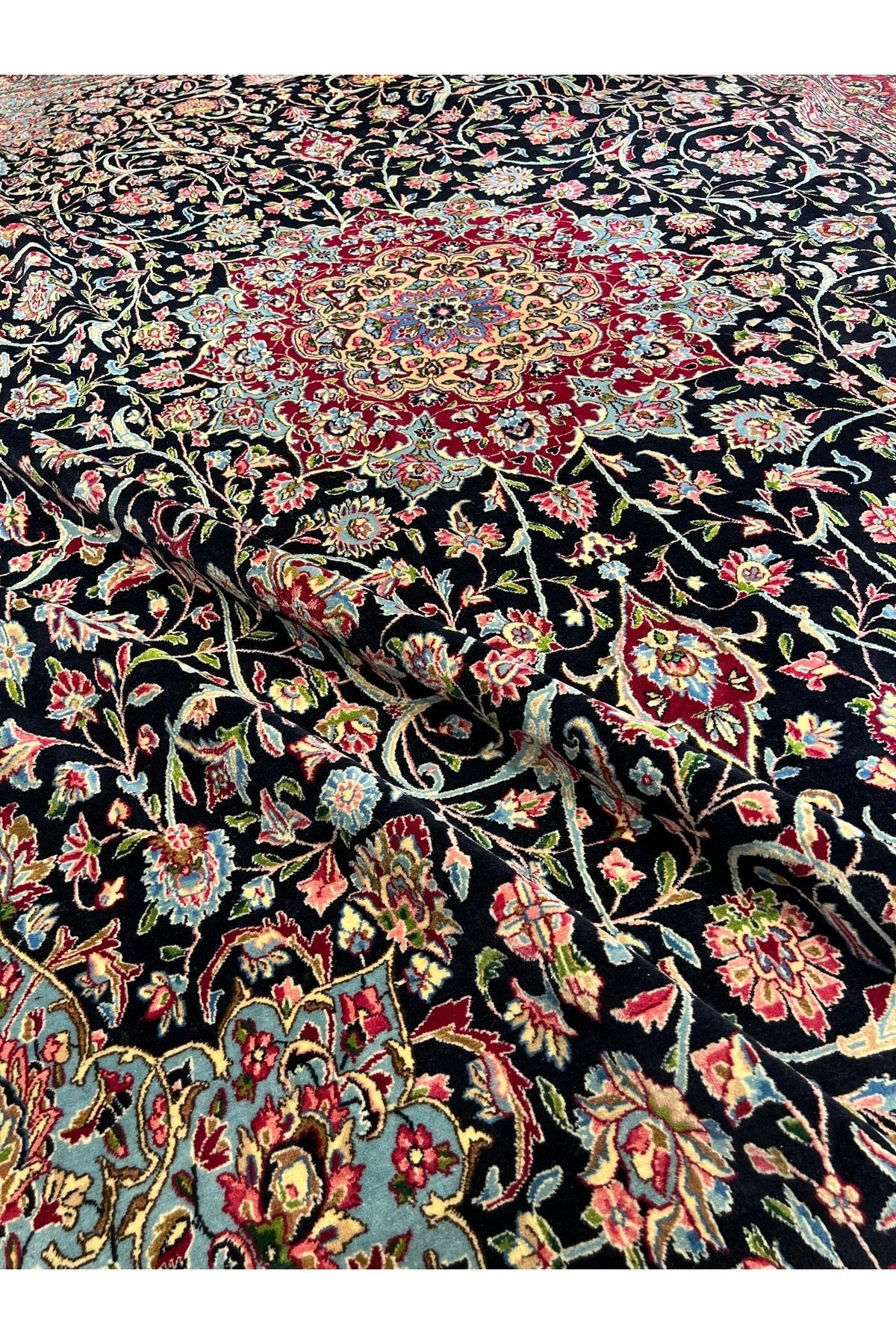 RD RAMAZAN DAG Hand Rug Art Hand-Woven Iranian Kirman Laver Rug Imzalidir Premium Quality Size 445x295 - MALLTURK
