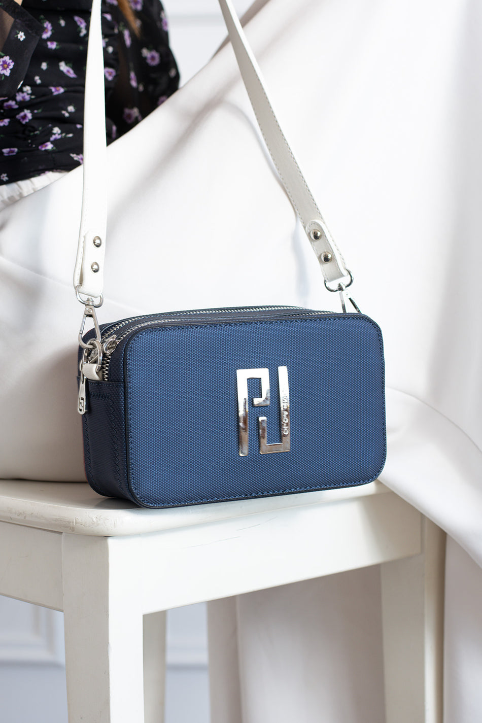 Just Polo Women's Shoulder Bag Tomy