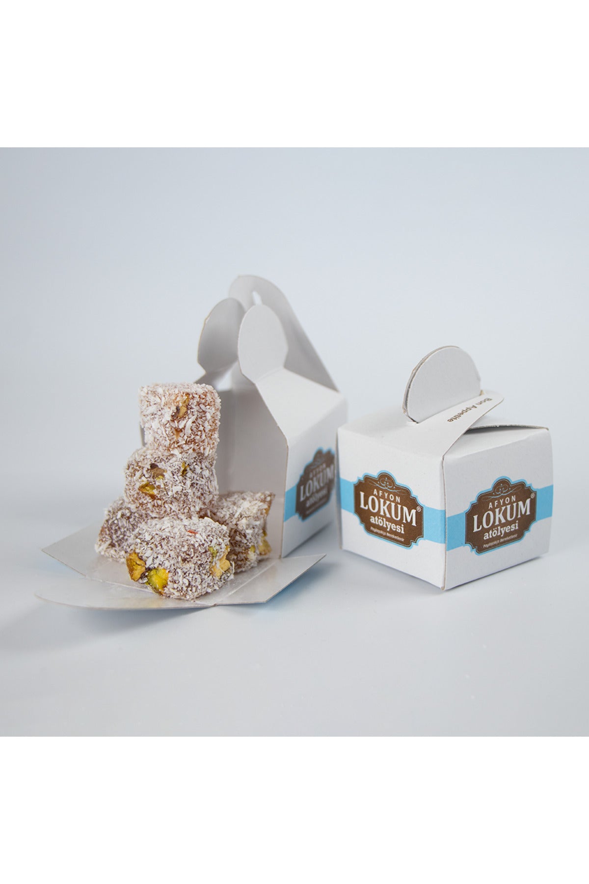 Lokum Atolyesi Extra kavrulmus Pistachio Mini Turkish Delight hindistan cevizi Coated 250g 10 Pieces Single kutu icerisin - MALLTURK