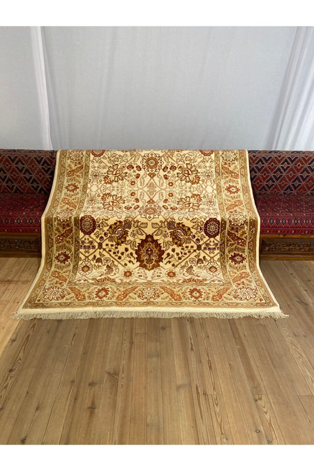 SIRVAN Rug Hand-Woven Usak Rug-182 X 262 - MALLTURK