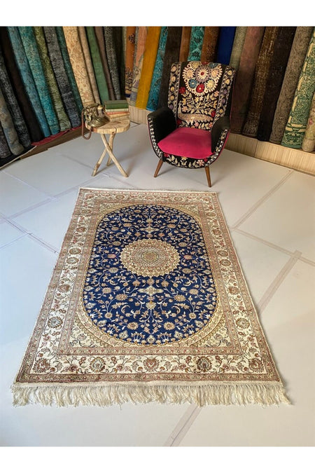 SIRVAN Rug Hand-Woven Silk Rug