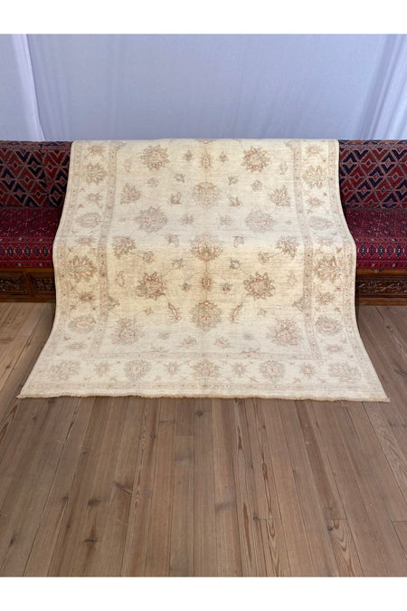 SIRVAN Rug Hand-Woven Usak Rug-172 X 248