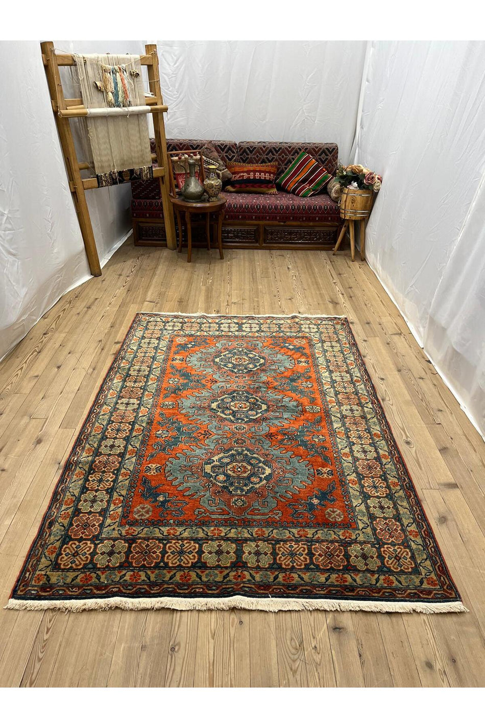 SIRVAN Rug Hand-Woven Yoruk Rug - 140x201 - MALLTURK