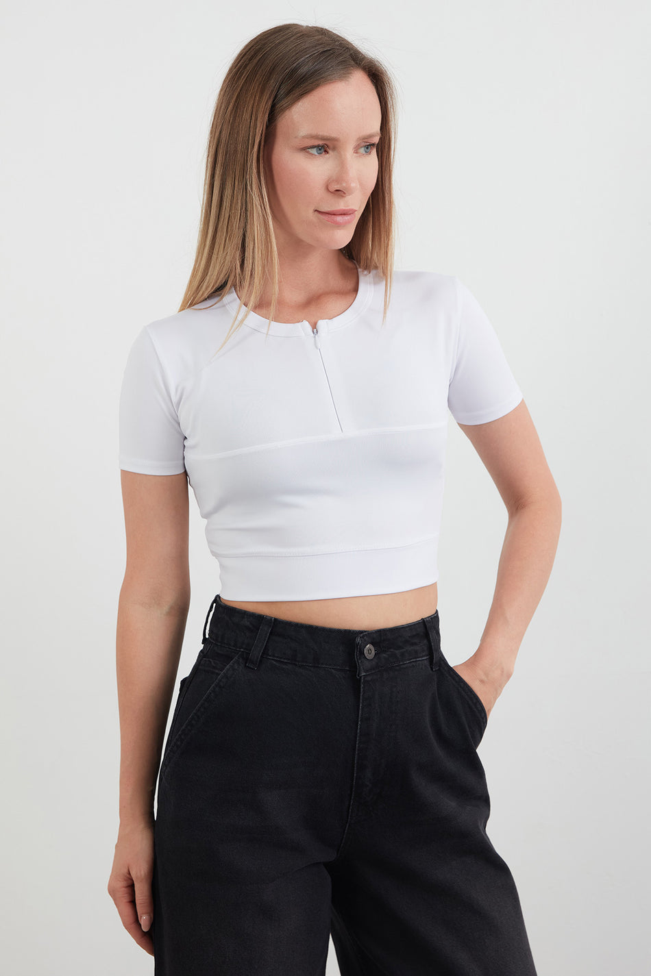 Basic Half Zipper Diver Fabric Crop T-Shirt