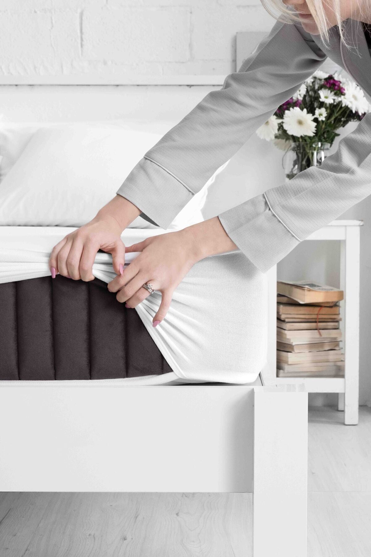 Mislina Home Micro Classic Waterproof Microfiber Fitted Baby & Kids Mattress Protector - MALLTURK