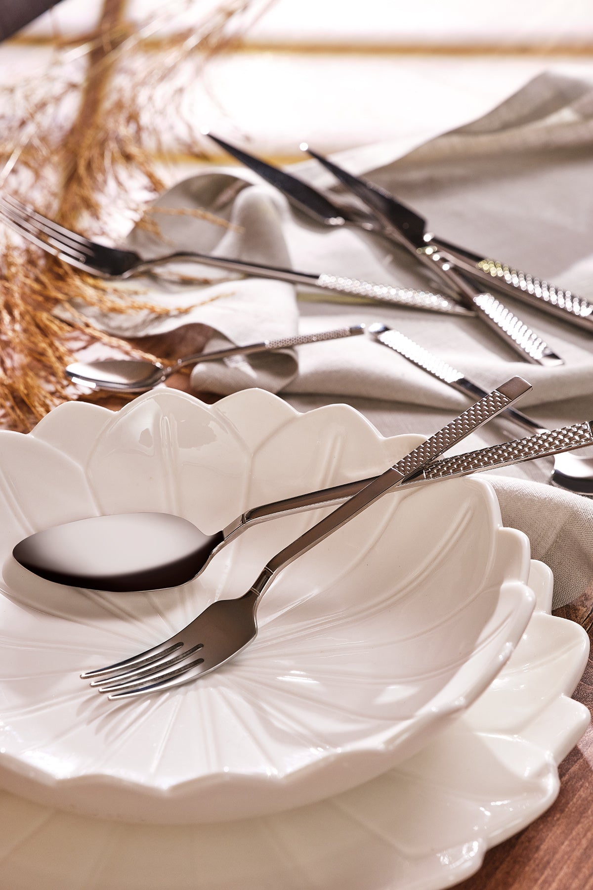Emsan side 84 Piece luks Boxed 12 Place Setting Flatware Set - MALLTURK