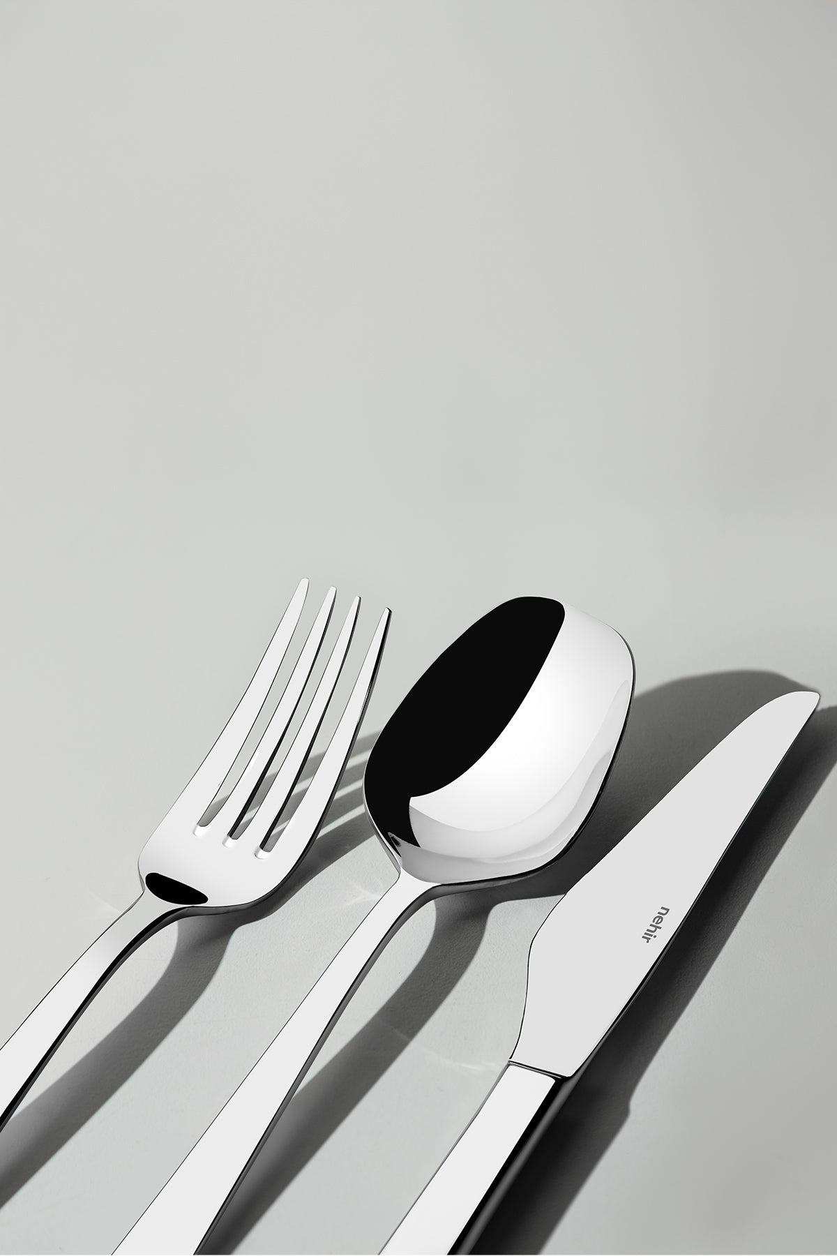 Nehir lorenzo Plain 12 Place Setting 72 Piece Boxed Flatware Set - MALLTURK
