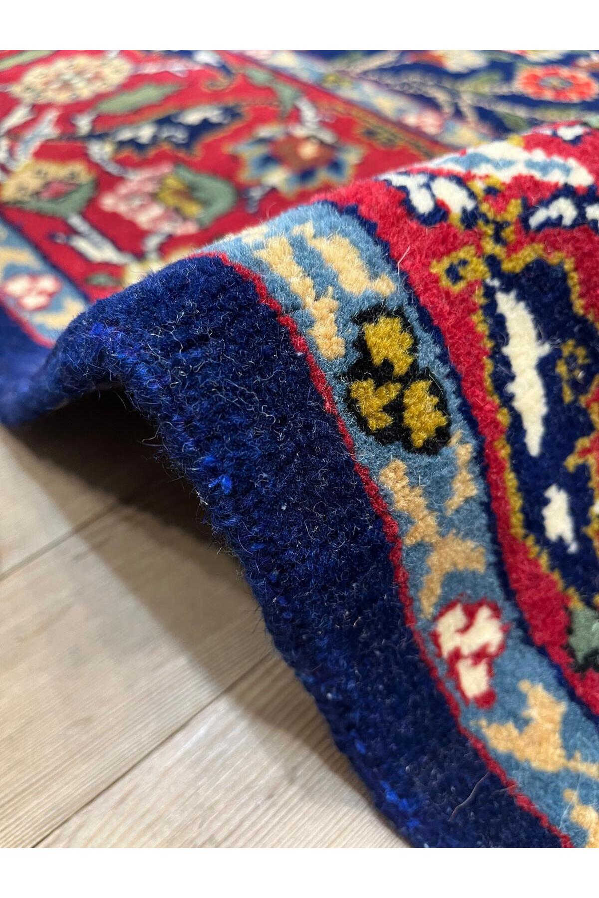SIRVAN Rug Hand-Woven Hereke Rug - 332x220 - MALLTURK