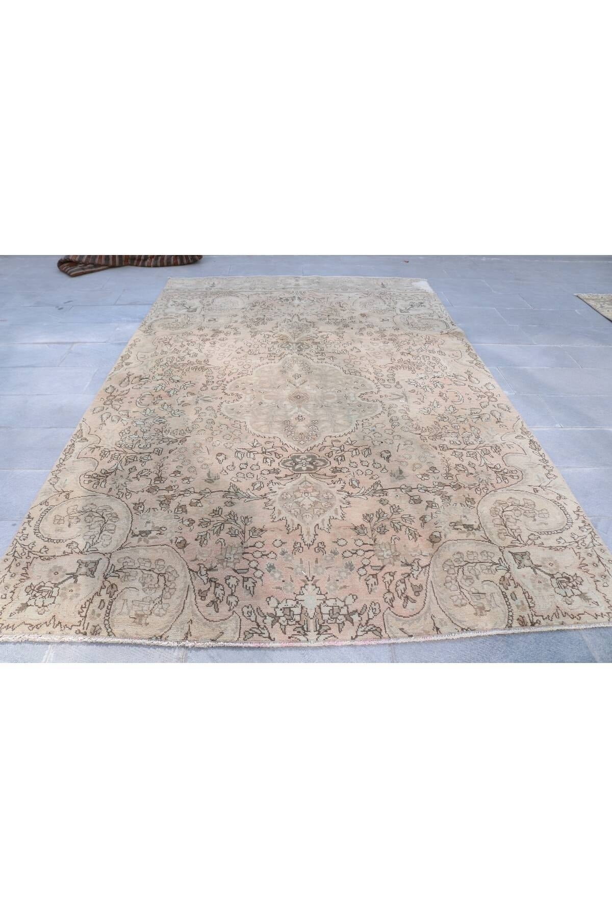Kayra Export Hand-Woven Rug 208x318 Cm
